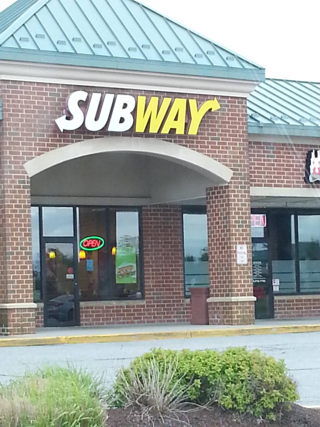 Subway | restaurant | 426 E Main St, Middletown, DE 19709, USA | 3024492480 OR +1 302-449-2480