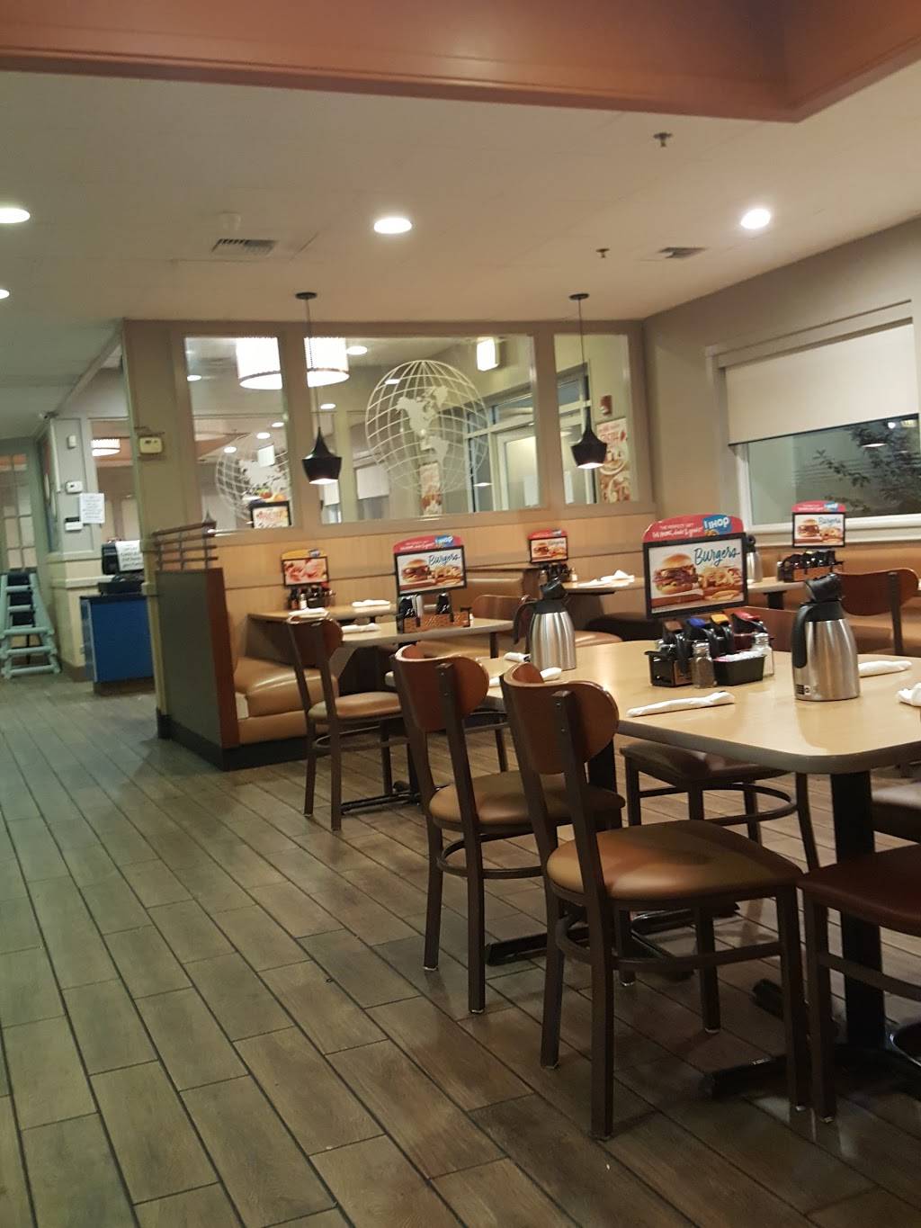 IHOP | restaurant | 20900 S Cicero Ave, Matteson, IL 60443, USA | 7087481813 OR +1 708-748-1813