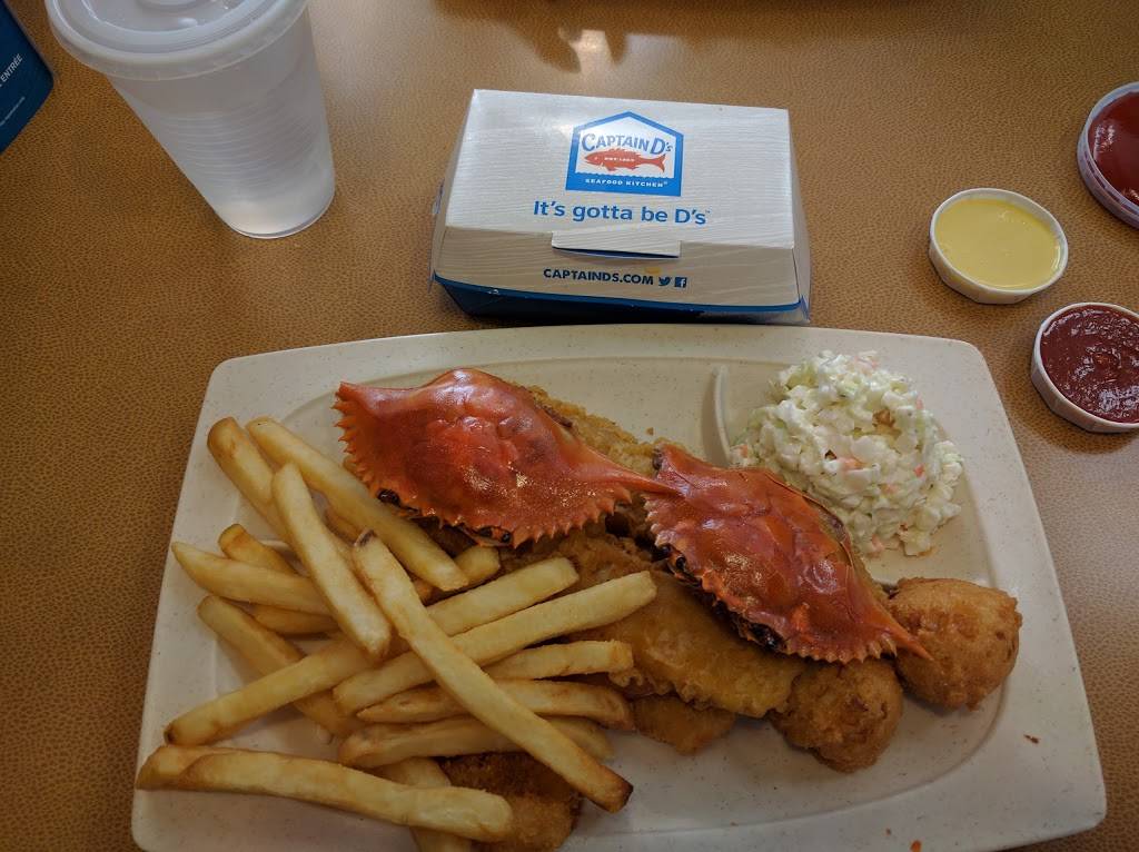 Captain Ds | restaurant | 920 S Grand Blvd, St. Louis, MO 63103, USA | 3147729775 OR +1 314-772-9775