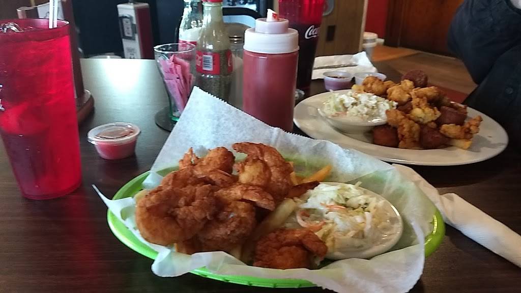 Cruis In Cafe | restaurant | 111 Four Locust Hwy, Keysville, VA 23947, USA | 4347364105 OR +1 434-736-4105