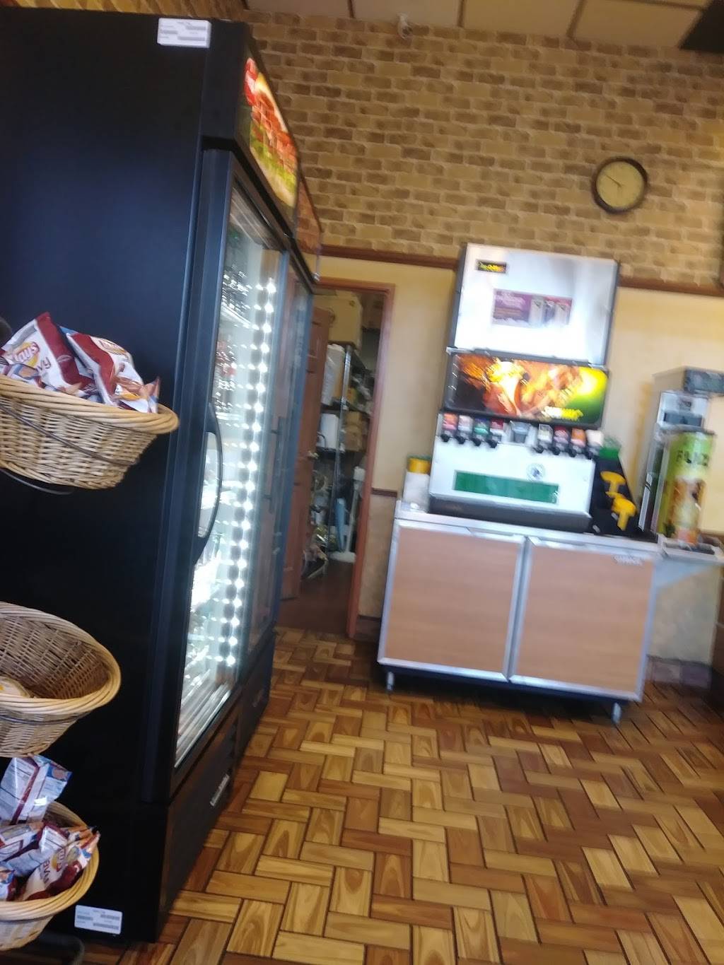 Subway Restaurants | restaurant | 3064 Castro Valley Blvd, Castro Valley, CA 94546, USA | 5107270384 OR +1 510-727-0384