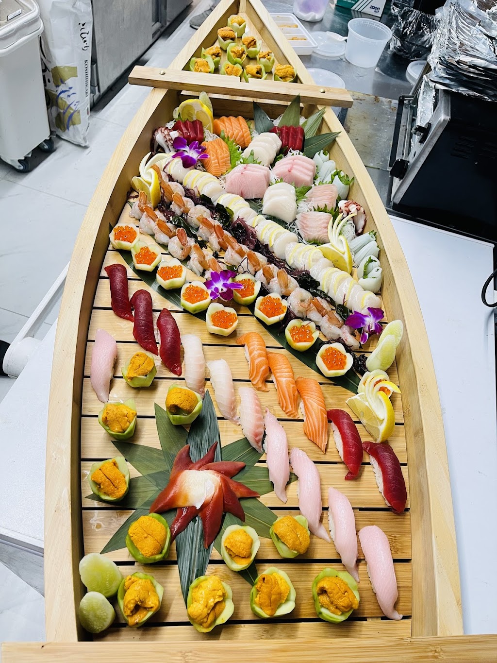 Qiu Sushi and Tea Bar | restaurant | 60-05 Kissena Blvd, Queens, NY 11355, USA | 6467579868 OR +1 646-757-9868