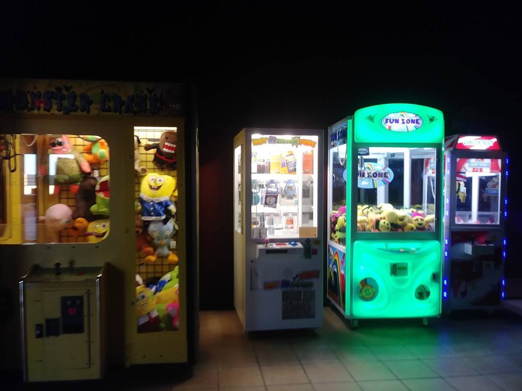 Cinemark Paducah | meal takeaway | Kentucky Oaks Mall, 5159 Hinkleville Rd, Paducah, KY 42001, USA | 2704449588 OR +1 270-444-9588