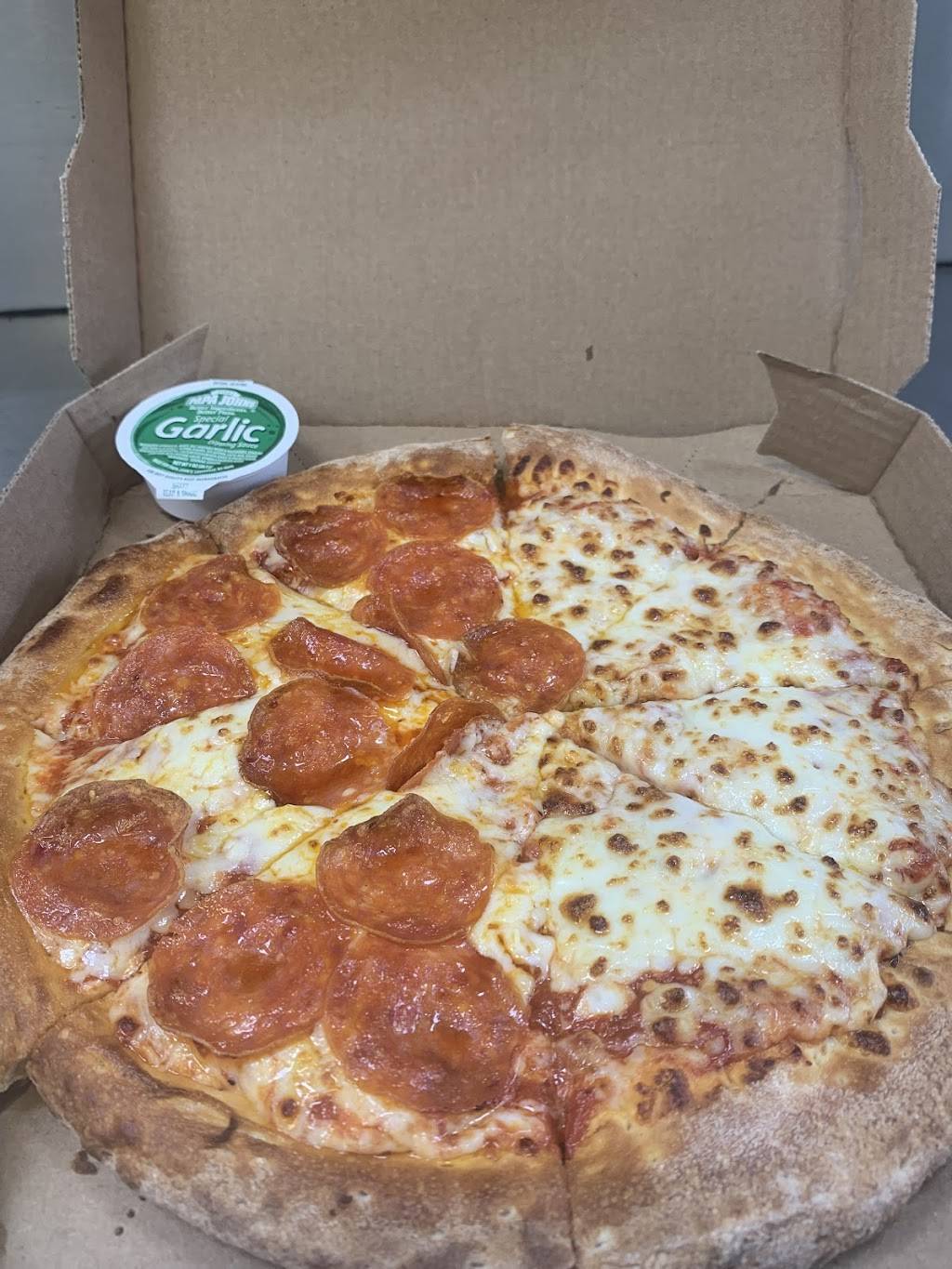 Papa Johns Pizza | restaurant | 6001 Ridge Ave, Philadelphia, PA 19128, USA | 2154830400 OR +1 215-483-0400