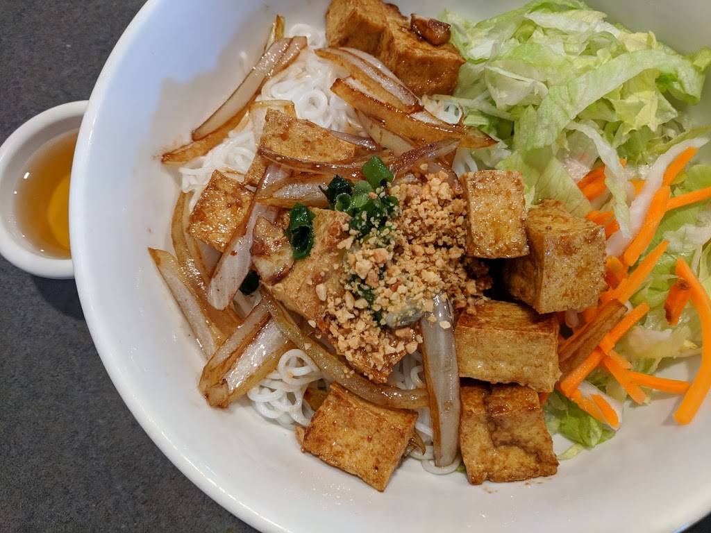 Joy Pho & Teriyaki | restaurant | 3930 A St SE #305, Auburn, WA 98002, USA | 2537350117 OR +1 253-735-0117