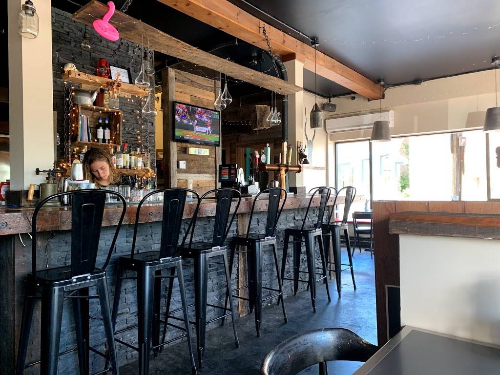 La plank | restaurant | 268 Rue Richelieu, Saint-Jean-sur-Richelieu, QC J3B 6X8, Canada | 5793623332 OR +1 579-362-3332