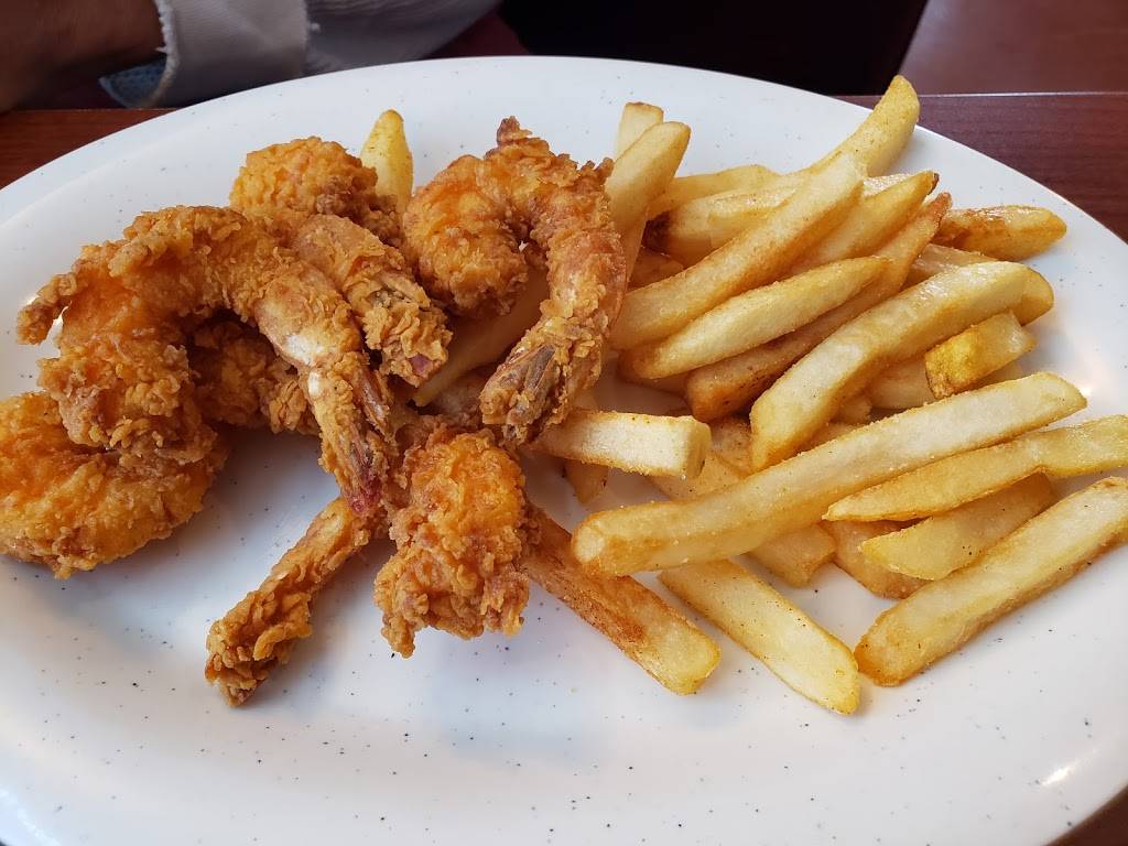 Edna Seafood And Grill | restaurant | 1022 S Wells St, Edna, TX 77957, USA | 3617829272 OR +1 361-782-9272