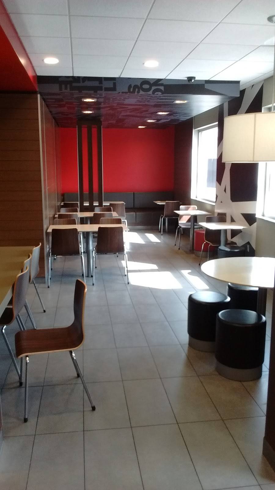 McDonalds | cafe | 3512 S Timberline Rd, Fort Collins, CO 80525, USA | 9702060428 OR +1 970-206-0428