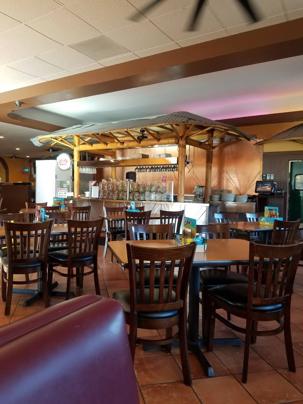 El Calamar | restaurant | 315 W 17th St, Santa Ana, CA 92706, USA | 7148844510 OR +1 714-884-4510