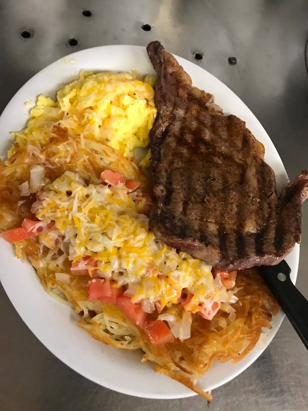 The Boys Restaurant | restaurant | 117 N College Dr, Santa Maria, CA 93454, USA | 8059221515 OR +1 805-922-1515