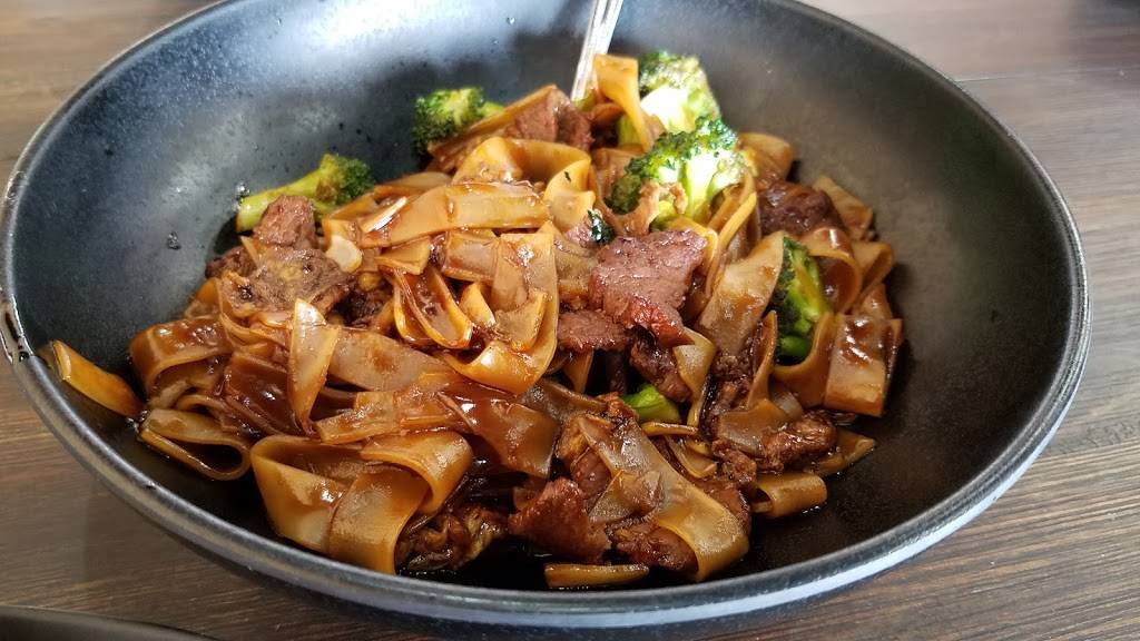 La Thai Cuisine | restaurant | 16351 Ford Rd C-108, Dearborn, MI 48126, USA | 3139145846 OR +1 313-914-5846