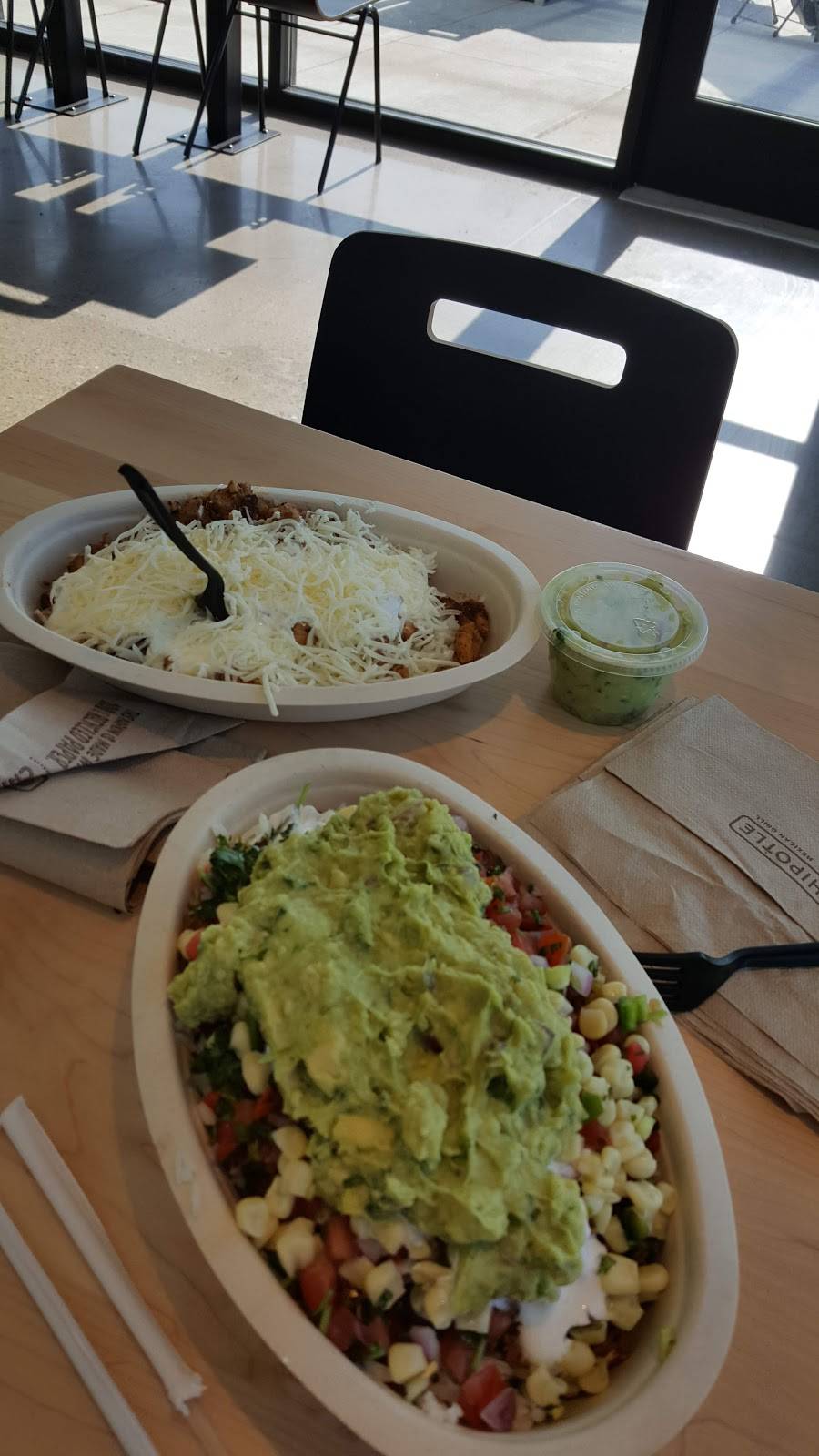 Chipotle Mexican Grill | restaurant | 5901 94th Ave N Ste 101, Brooklyn Park, MN 55443, USA | 7633150789 OR +1 763-315-0789