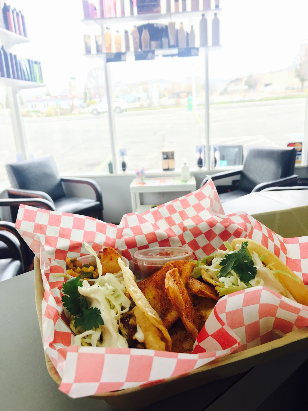 Big Boy BBQ | restaurant | 2525 Washburn Way, Klamath Falls, OR 97603, USA | 5418806964 OR +1 541-880-6964