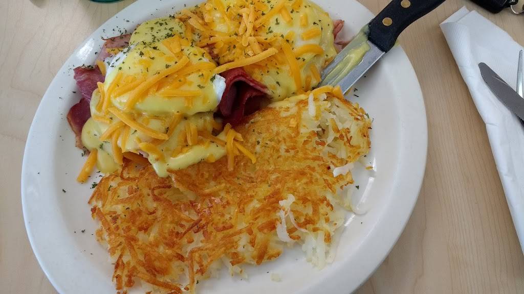 Brendas Family Dining | restaurant | 10597 Lewis Ave, Temperance, MI 48182, USA | 7348541431 OR +1 734-854-1431