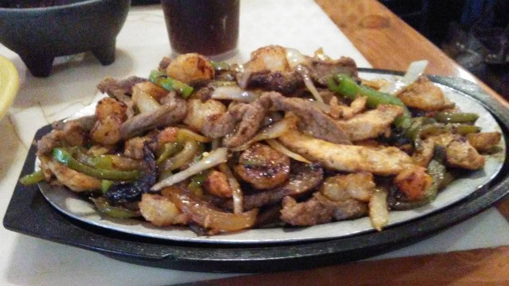 Habaneros Mexican Cantina | restaurant | 11151 Ocean Hwy, Pawleys Island, SC 29585, USA | 8432359595 OR +1 843-235-9595