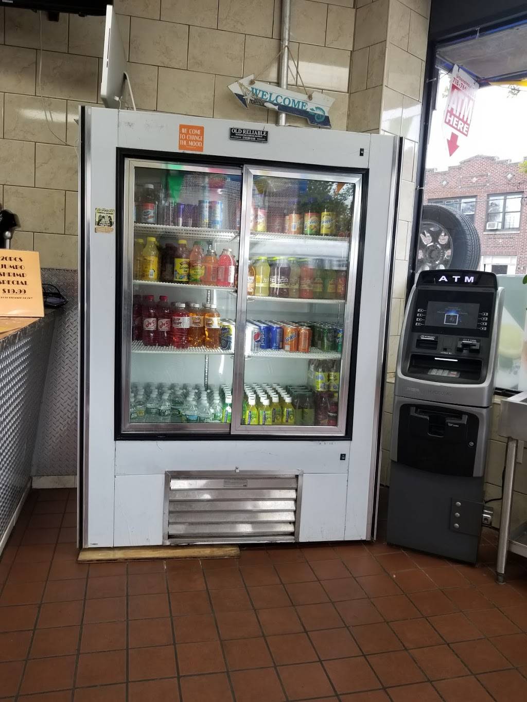 Lems Fishnet | restaurant | 345 E 98th St, Brooklyn, NY 11212, USA | 3473508241 OR +1 347-350-8241