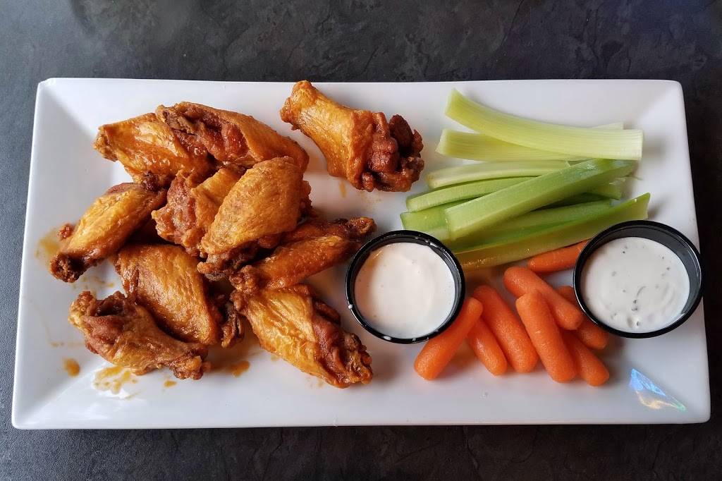 Brew Fish Bar and Grill | restaurant | 200 E McNab Rd, Pompano Beach, FL 33060, USA | 9544403347 OR +1 954-440-3347