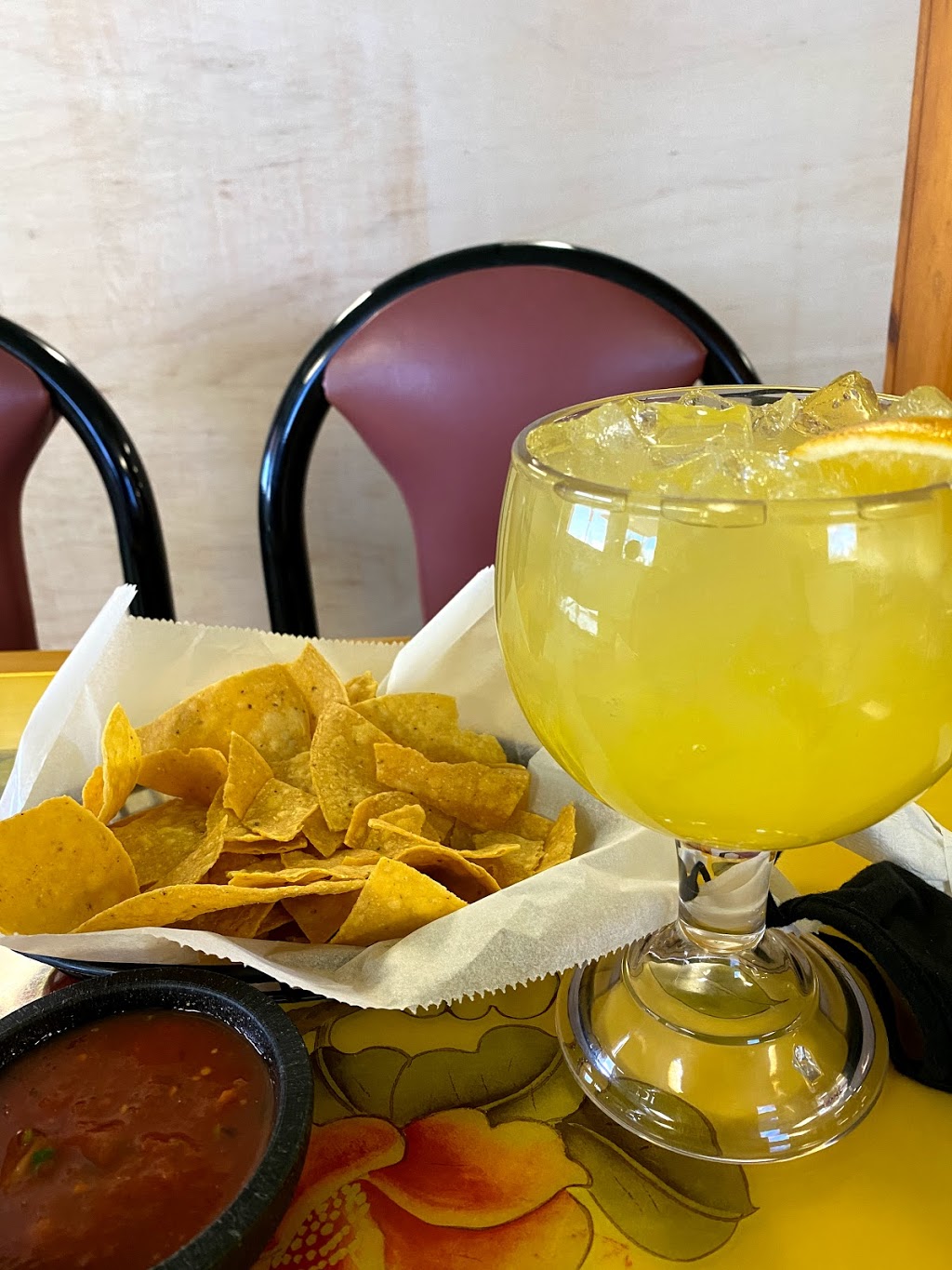 Santanas Mexican Restaurant | restaurant | 3753 Main St, Keokuk, IA 52632, USA | 3193138127 OR +1 319-313-8127