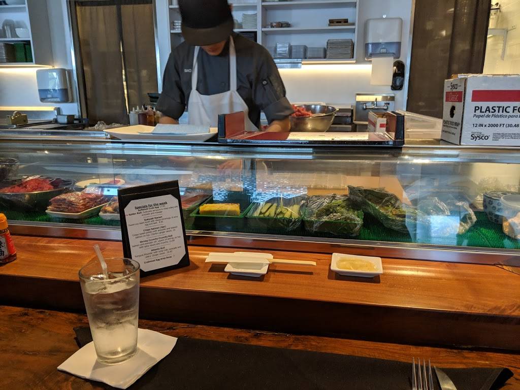 Mizuno Japanese Restaurant | restaurant | La Promenade Distinctively yo Shoppes #115, 1860 Laskin Rd, Virginia Beach, VA 23454, USA | 7574221200 OR +1 757-422-1200