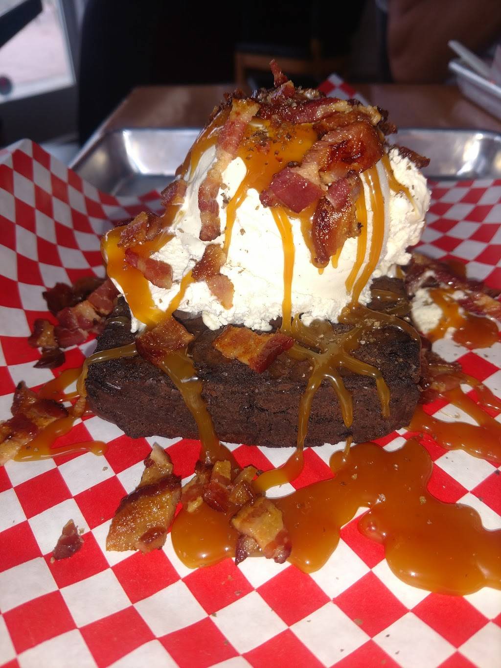 J Wolf Catering and BBQ | restaurant | 2271 N Ventura Ave, Ventura, CA 93001, USA | 8056289416 OR +1 805-628-9416