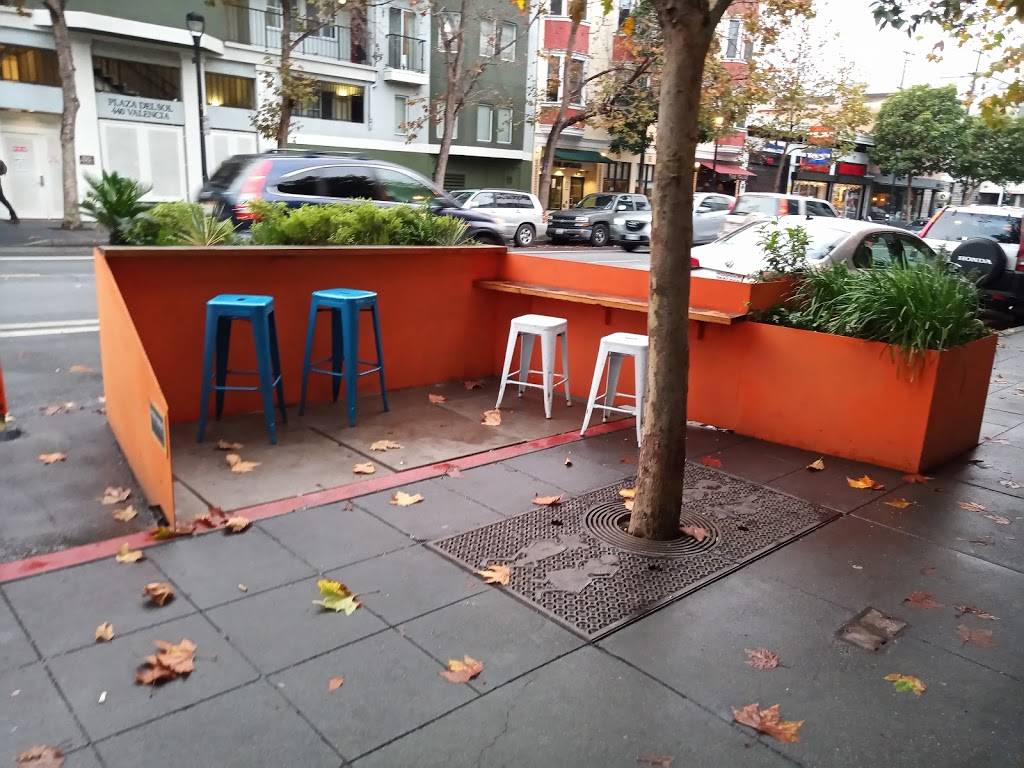 Venga Empanadas | restaurant | 443 Valencia St, San Francisco, CA 94103, USA | 4155525895 OR +1 415-552-5895