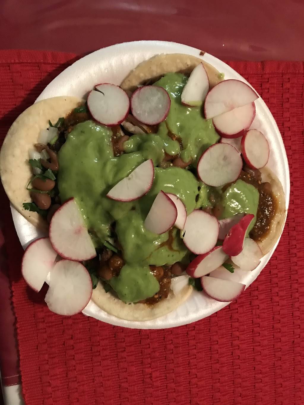 Yanellys TACOS | restaurant | 21816 Lanark St, Canoga Park, CA 91304, USA | 8184926526 OR +1 818-492-6526