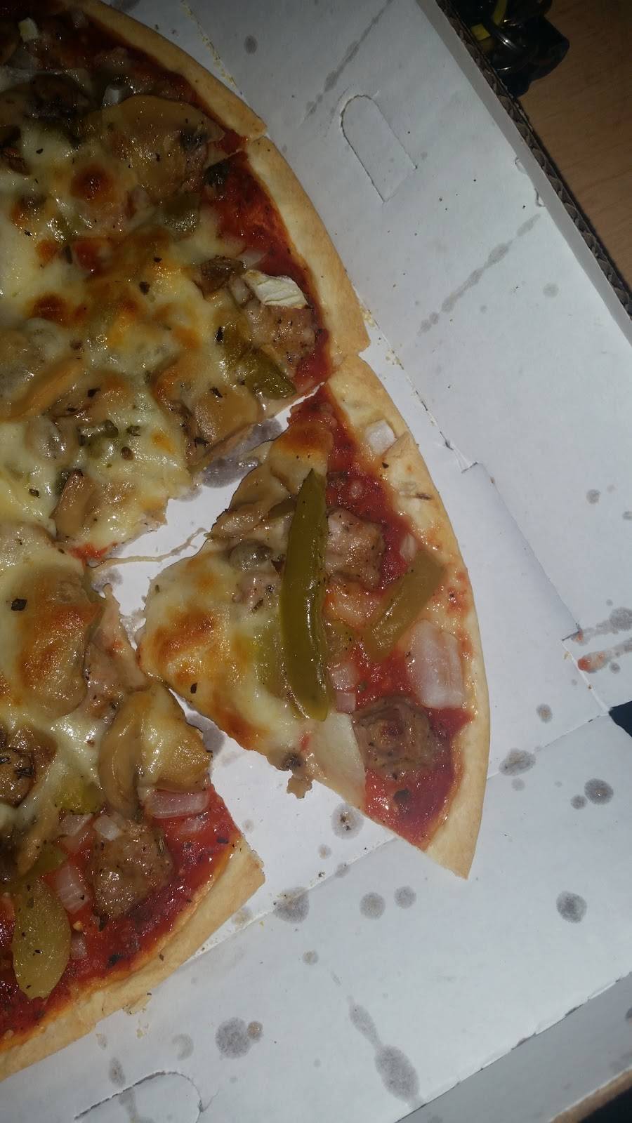 Di Vitas Restaurant | restaurant | 5233, 5233, 3753 W Belmont Ave, Chicago, IL 60618, USA | 7735885868 OR +1 773-588-5868