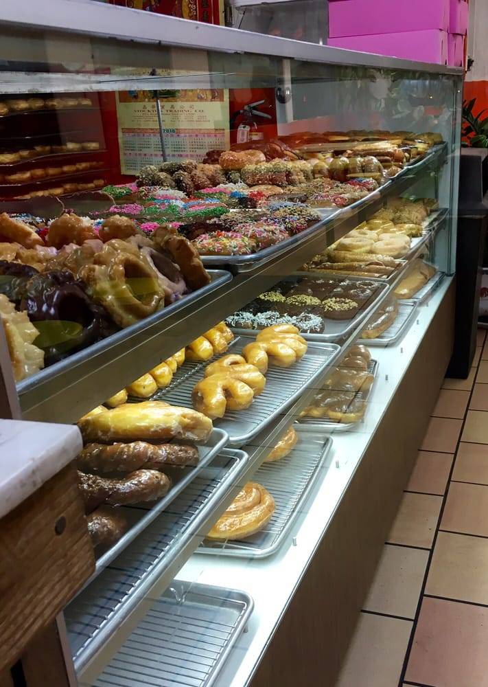 Scottys Doughnuts & Teriyaki Chicken | bakery | 1420 Yosemite Blvd, Modesto, CA 95354, USA | 2095771775 OR +1 209-577-1775
