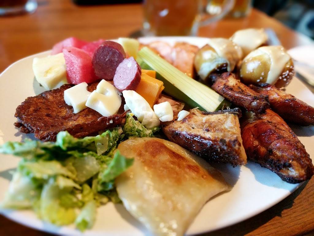 The Bavarian Bierhaus | restaurant | 700 W Lexington Blvd, Glendale, WI 53217, USA | 4142367000 OR +1 414-236-7000