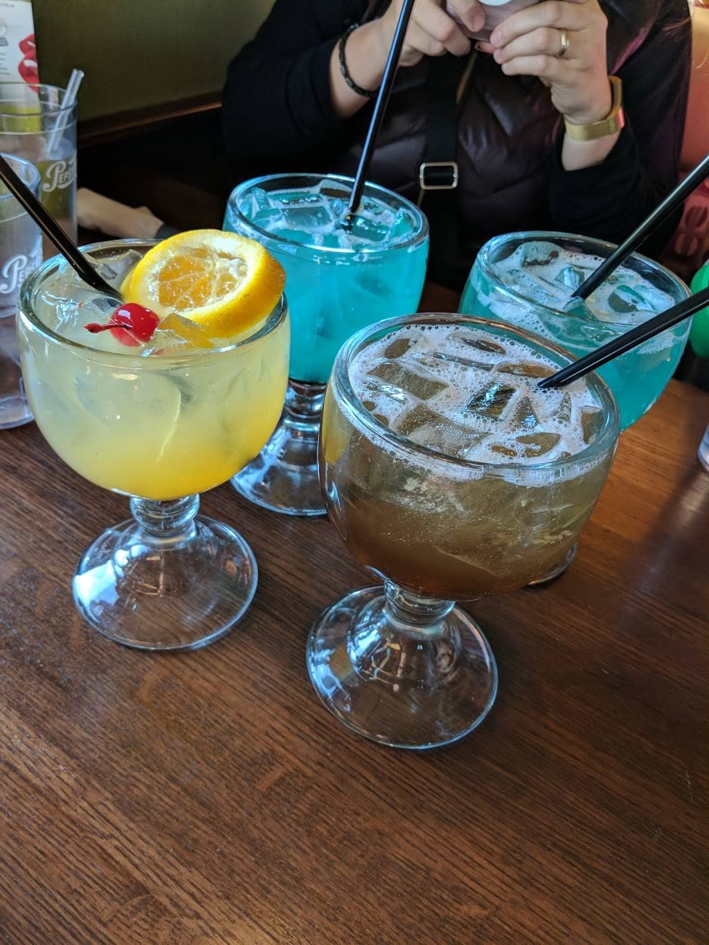 Applebees Grill + Bar | restaurant | 1600 Washington St, Pella, IA 50219, USA | 6416208646 OR +1 641-620-8646