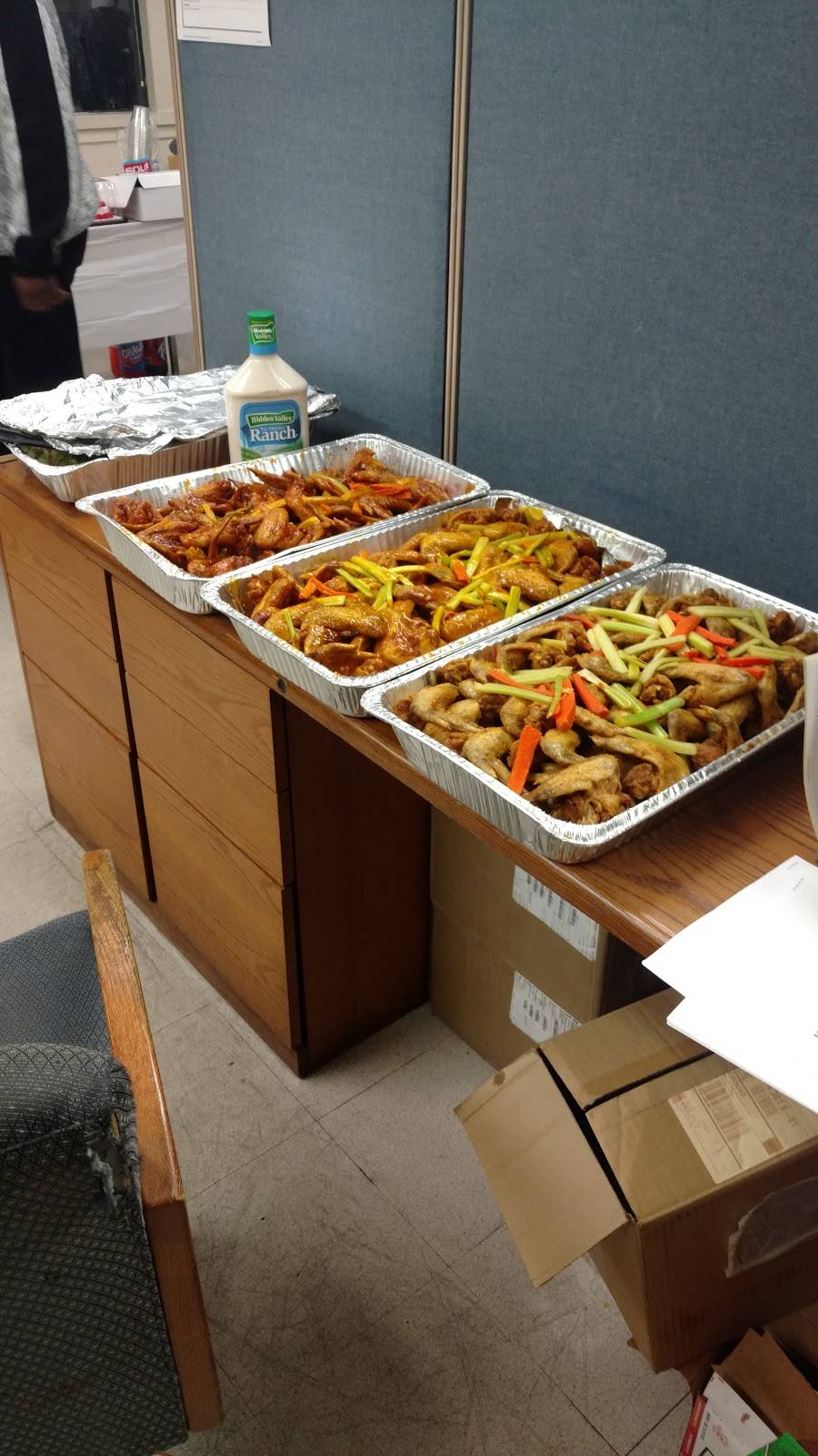 Captain Dons. Fresh Fish &More | restaurant | 3659 N Watkins St, Memphis, TN 38127, USA | 9014254162 OR +1 901-425-4162