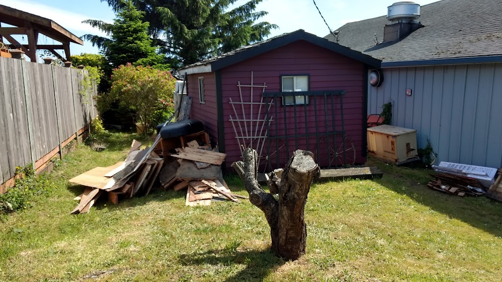 Garibaldis Hook, Line n Sinker, Sports Bar and Grill | restaurant | 415 Garibaldi Ave, Garibaldi, OR 97118, USA | 5033222020 OR +1 503-322-2020