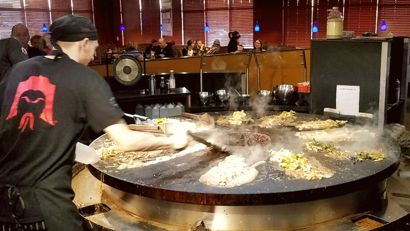 HuHot Mongolian Grill | restaurant | 3805 Oakwood Mall Dr, Eau Claire, WI 54701, USA | 7158342222 OR +1 715-834-2222