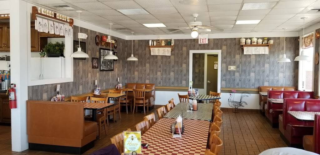 Ms. Kims Fish & Chicken Shack | restaurant | 1416 Hathman Pl, Columbia, MO 65201, USA | 5732565467 OR +1 573-256-5467