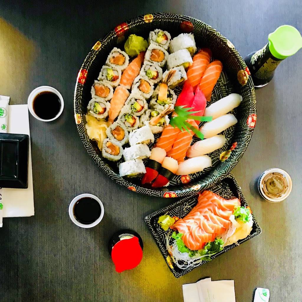 Azumi Sushi | restaurant | 5516 Lawrence Ave E, Scarborough, ON M1C 3B2, Canada | 4162843033 OR +1 416-284-3033