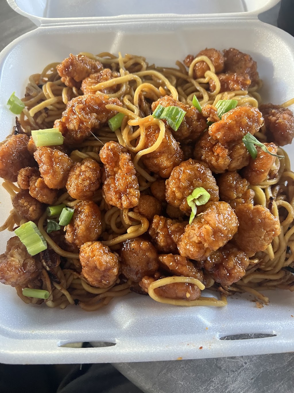 Hang 10 Hawaiian BBQ & Catering | restaurant | 909 S Grand Blvd, Spokane, WA 99202, USA | 5097477737 OR +1 509-747-7737