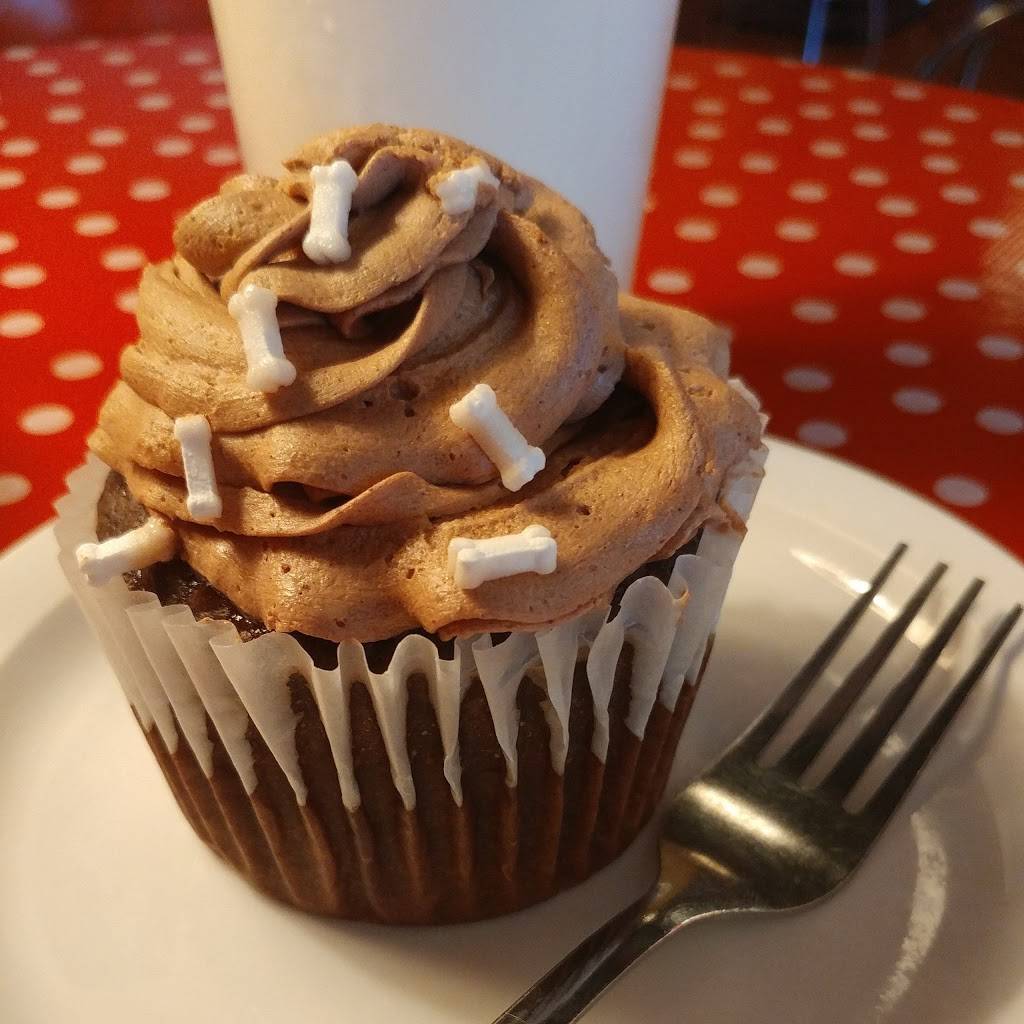 Longbranch Cafe and Bakery | bakery | 100 E Jackson St, Carbondale, IL 62901, USA | 6185294488 OR +1 618-529-4488