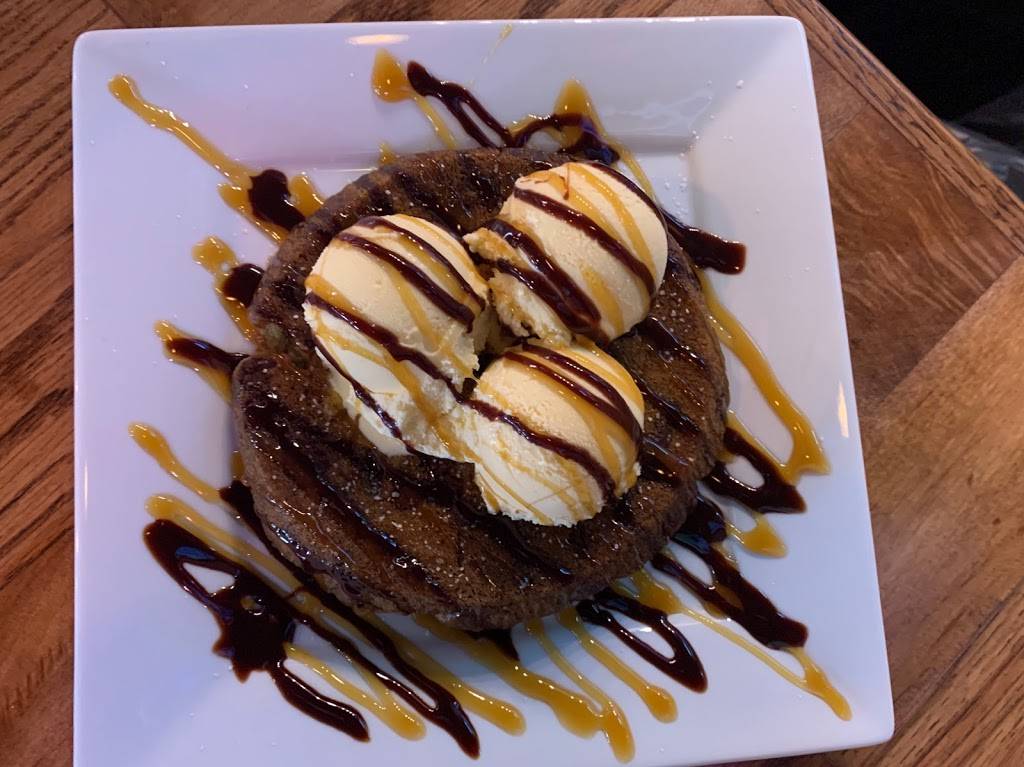 PaPPos Pizzeria & Pub W Nifong Columbia, Mo | restaurant | 10 W Nifong Blvd, Columbia, MO 65203, USA | 5738181790 OR +1 573-818-1790