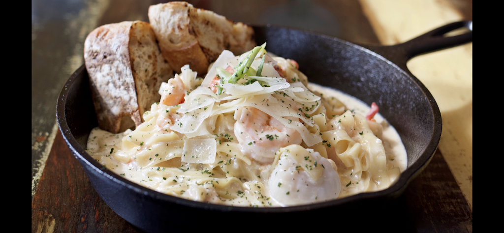 Portside Waterfront Kitchen & Bar | restaurant | 175 Bridge Rd, Salisbury, MA 01952, USA | 9783581700 OR +1 978-358-1700