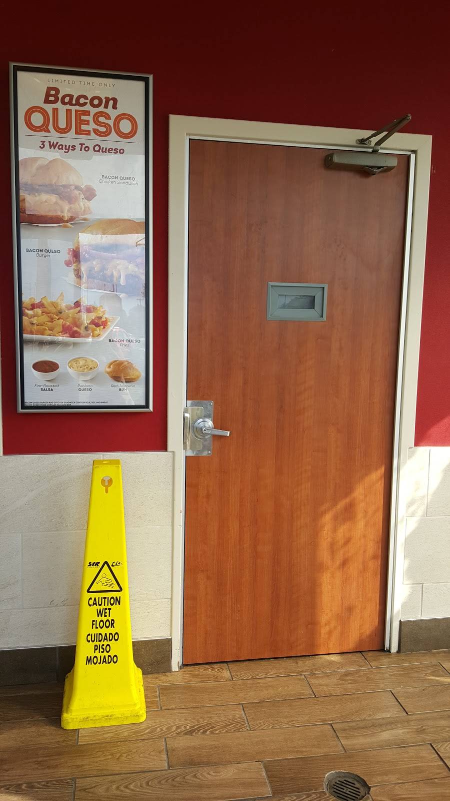 Wendys | restaurant | 7850 Gratiot Ave, Detroit, MI 48213, USA | 3139211772 OR +1 313-921-1772