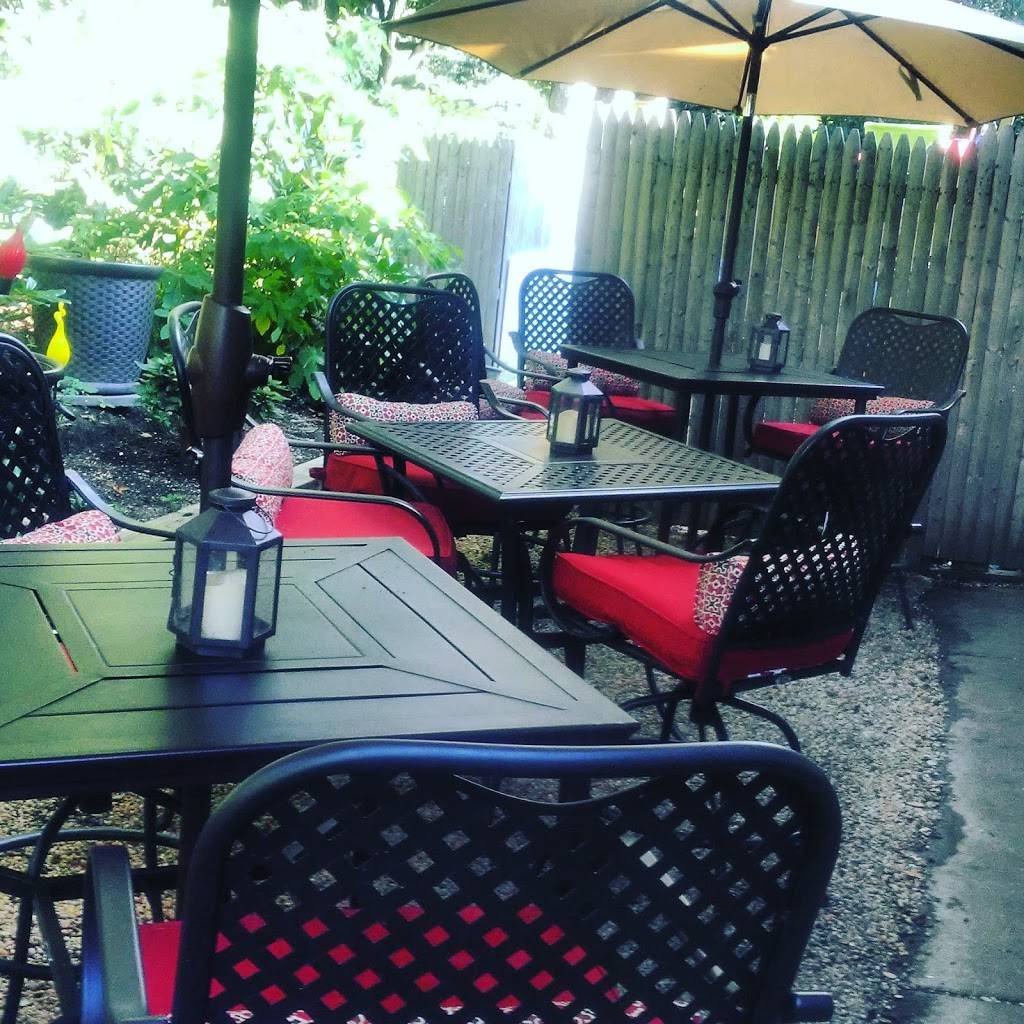 Ryders Wings & Things | restaurant | 283 Springs Fireplace Rd, East Hampton, NY 11937, USA | 6313292500 OR +1 631-329-2500