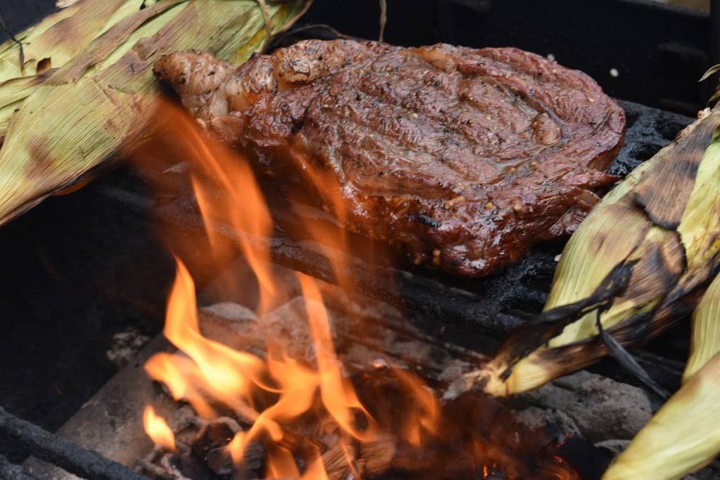 Time Warp Black Hole Bar and Grill | restaurant | 5402 SW 3rd St, Des Moines, IA 50315, USA | 5152189294 OR +1 515-218-9294