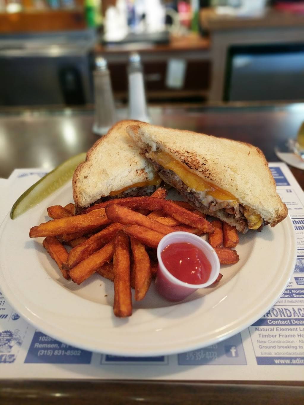 Jonny Bs Tavern | restaurant | 8345 New Floyd Rd, Rome, NY 13440, USA | 3152064045 OR +1 315-206-4045