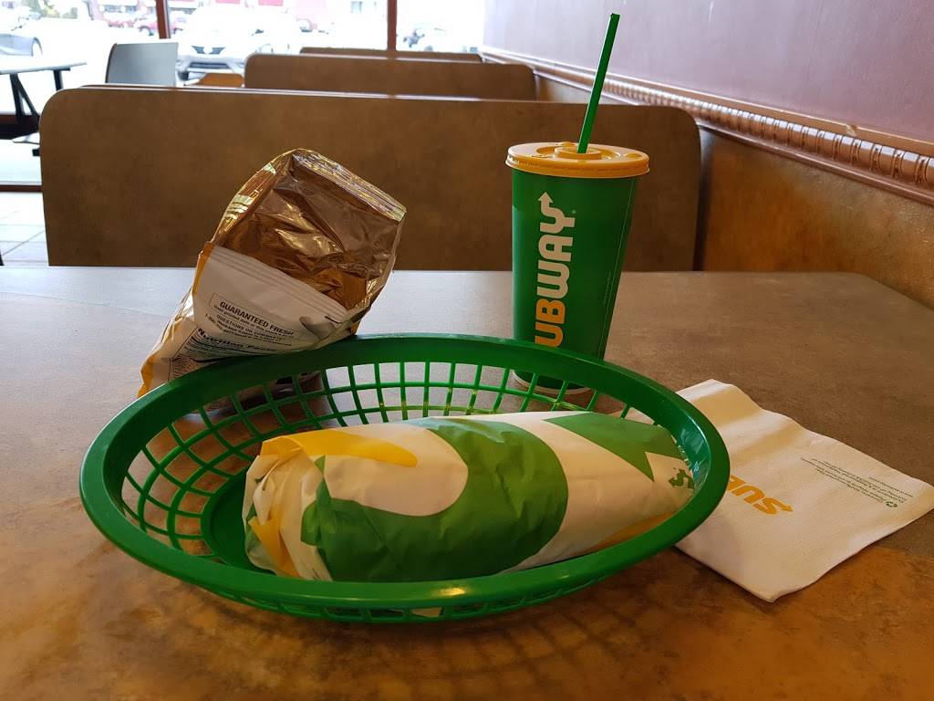 Subway Restaurants | restaurant | S Cove Commons Shopping Ctr, 1 Lefante Way, Bayonne, NJ 07002, USA | 2014363331 OR +1 201-436-3331