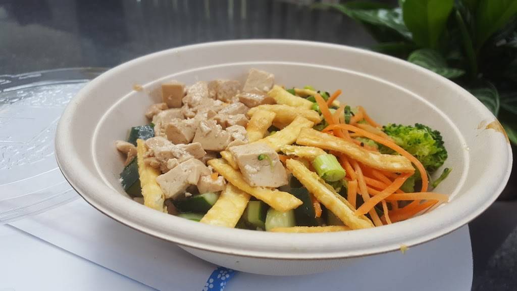 Freshii | restaurant | Coates University Center, Trinity Pl #82, San Antonio, TX 78212, USA | 2109998410 OR +1 210-999-8410