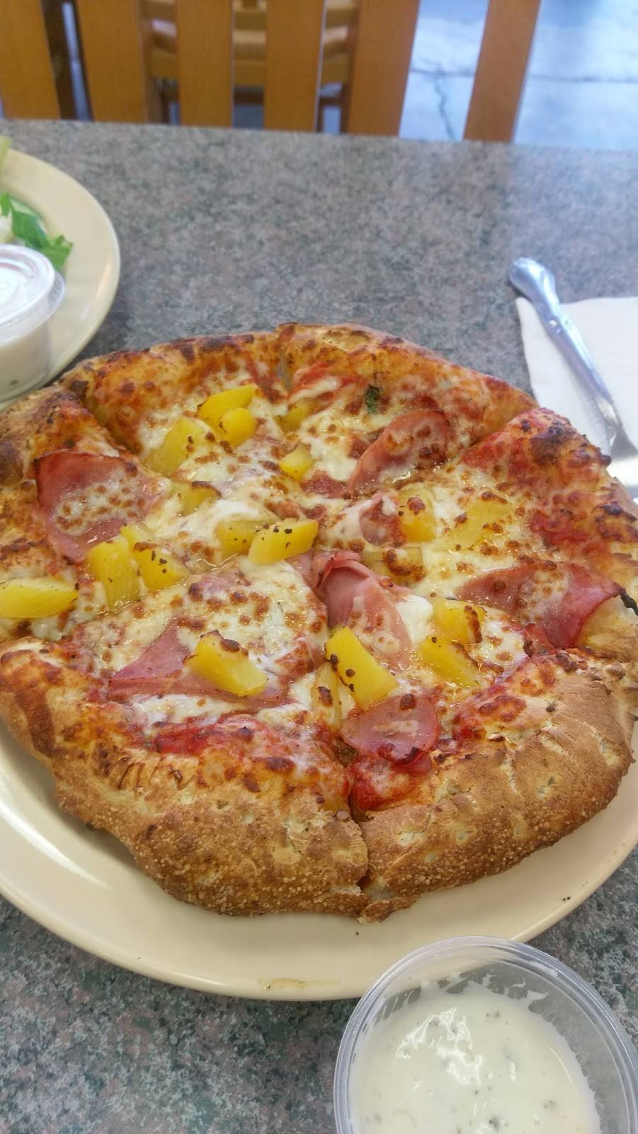 Pizza Parlor | restaurant | 2810 Business Center Dr #128, Pearland, TX 77584, USA | 7133403025 OR +1 713-340-3025