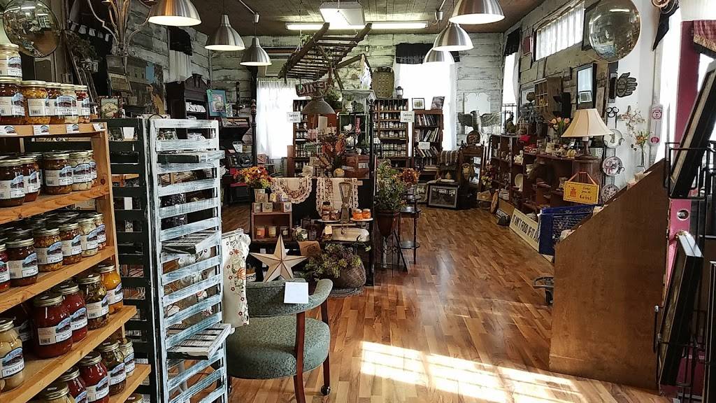 Lava Rock Grill ~ Unusual Junction Diner | restaurant | 56310 US-36, West Lafayette, OH 43845, USA | 7405459772 OR +1 740-545-9772