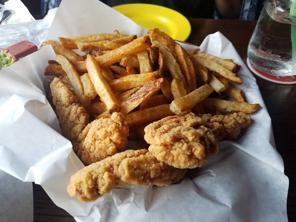 Cruisers Pizza Bar Grill | restaurant | 801 E Balboa Blvd, Newport Beach, CA 92661, USA | 9492209414 OR +1 949-220-9414