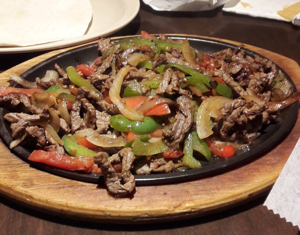 El Matador Mexican Restaurant | restaurant | 3412 Black Forest Dr, Fayetteville, AR 72704, USA | 4798566950 OR +1 479-856-6950