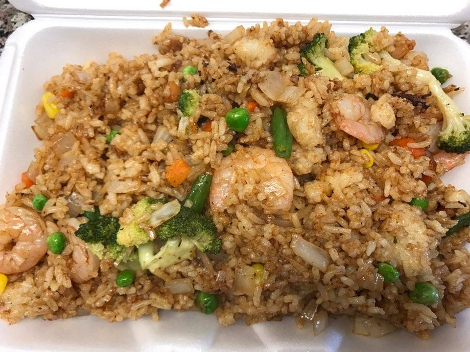 American Deli | restaurant | 1360 Dogwood Dr SE #203, Conyers, GA 30013, USA | 7706023272 OR +1 770-602-3272